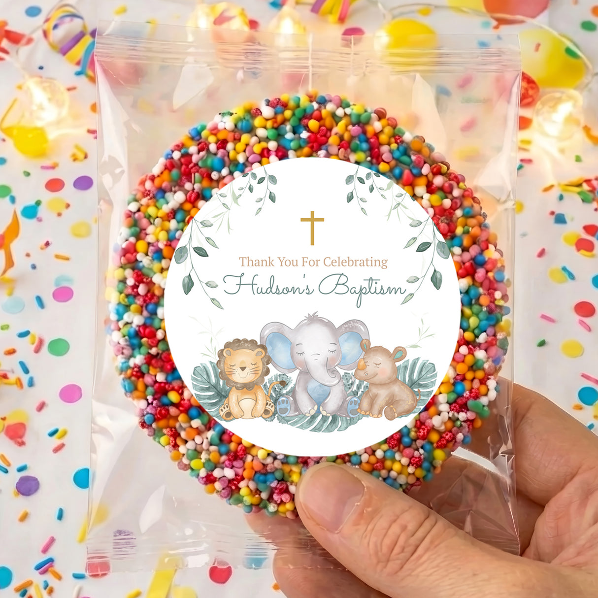 Personalised baptism party favor bag with round card and multicolor bead garland