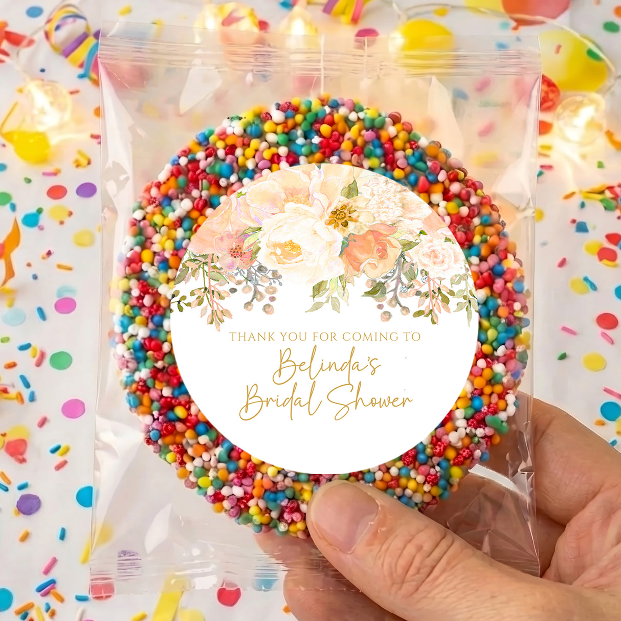 Personalised bridal shower treat favor with multicolor beads and round thank-you label