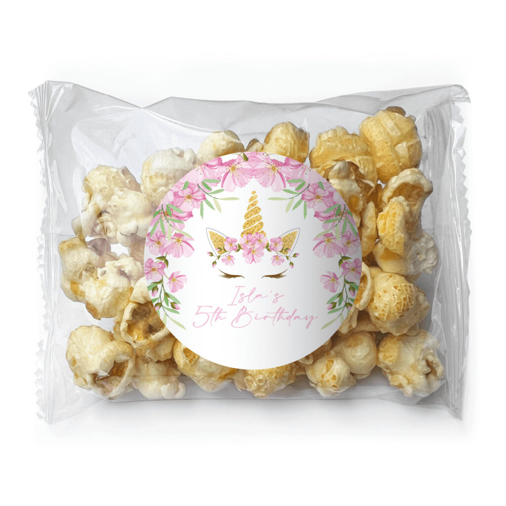 product placement master girl rainbow party popcorn (1)