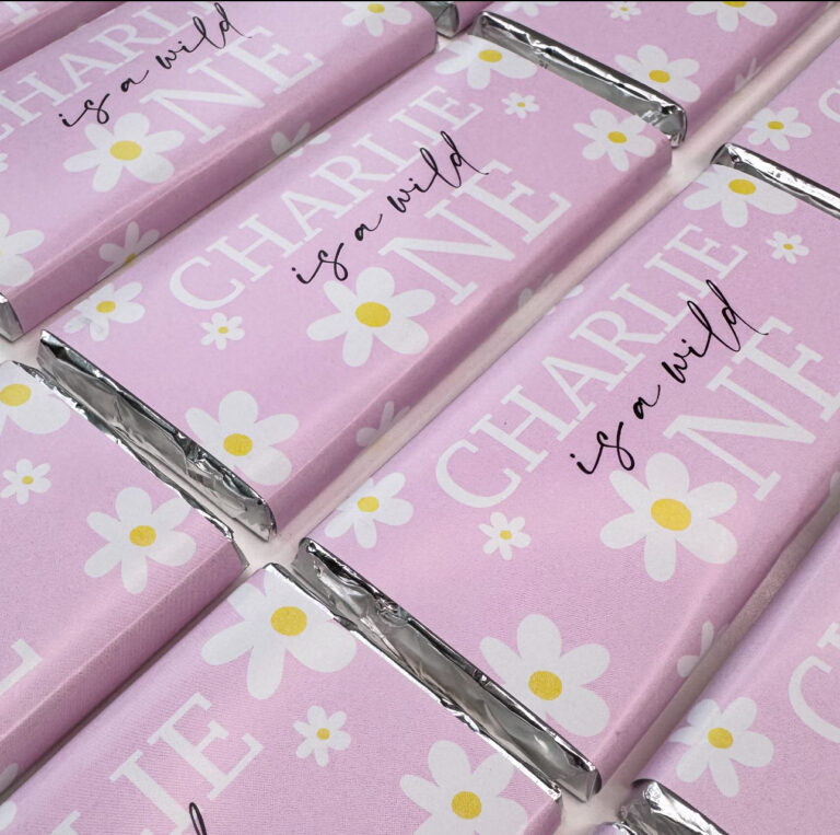 Lilac Daisy Theme Personalised Chocolate Bars