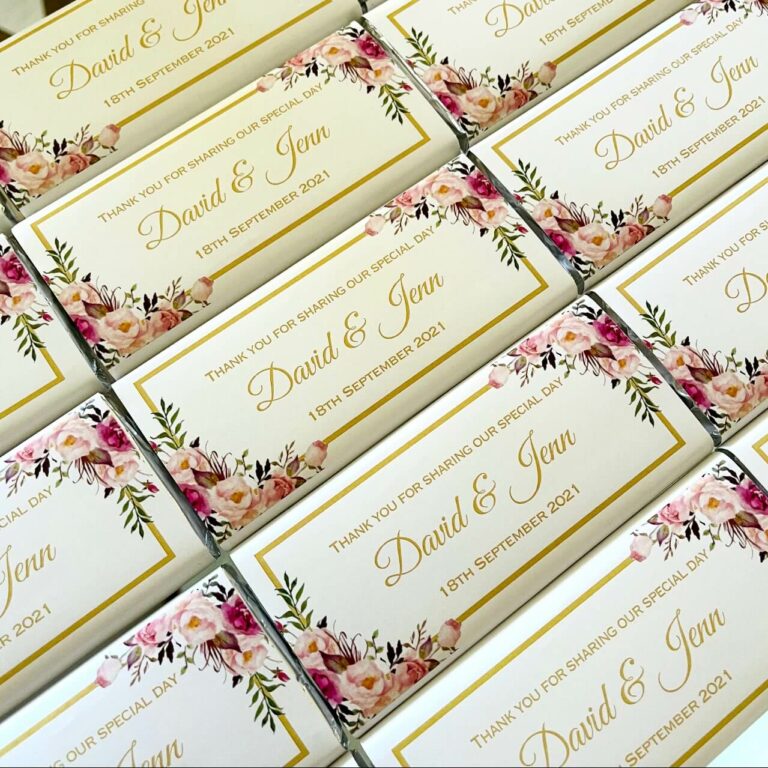 Florals & Gold Personalised Chocolate Bars